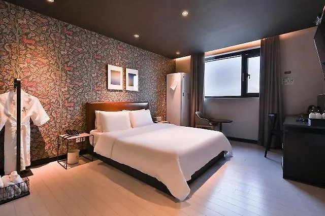 Myeongji Browndot Myeongji Busan