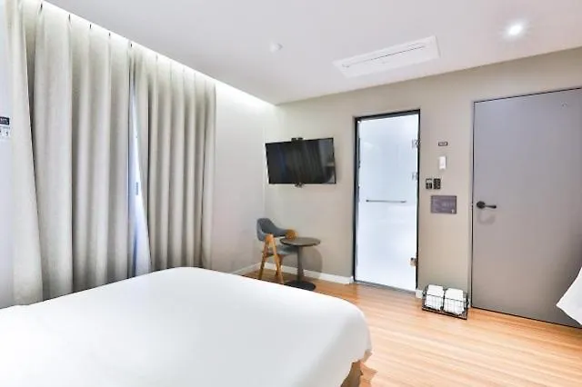Myeongji Browndot Myeongji * Busan