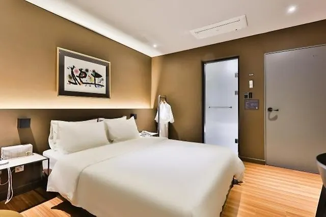 Myeongji Browndot Myeongji